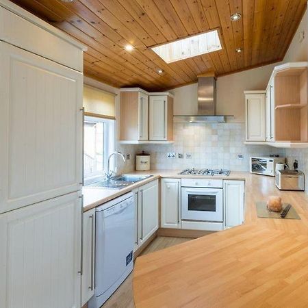 Windermere Retreat - White Cross Bay Holiday Park Exterior foto