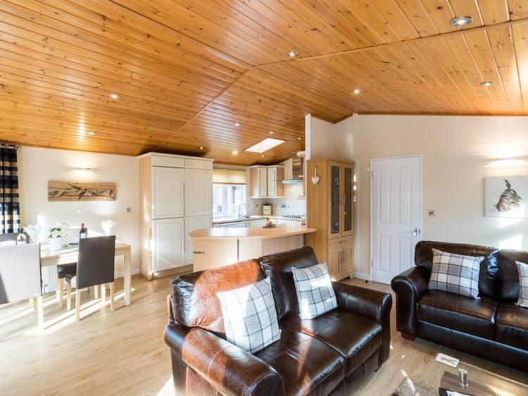 Windermere Retreat - White Cross Bay Holiday Park Exterior foto